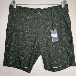Maelreg proflex golf shorts green print size 34 NWT